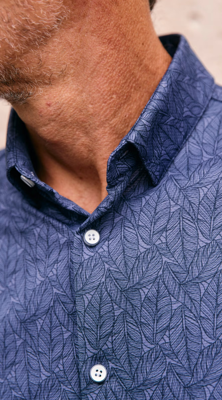 Mizzen + Main Halyard SS Shirt Coastal Fjord Coffee Leaves