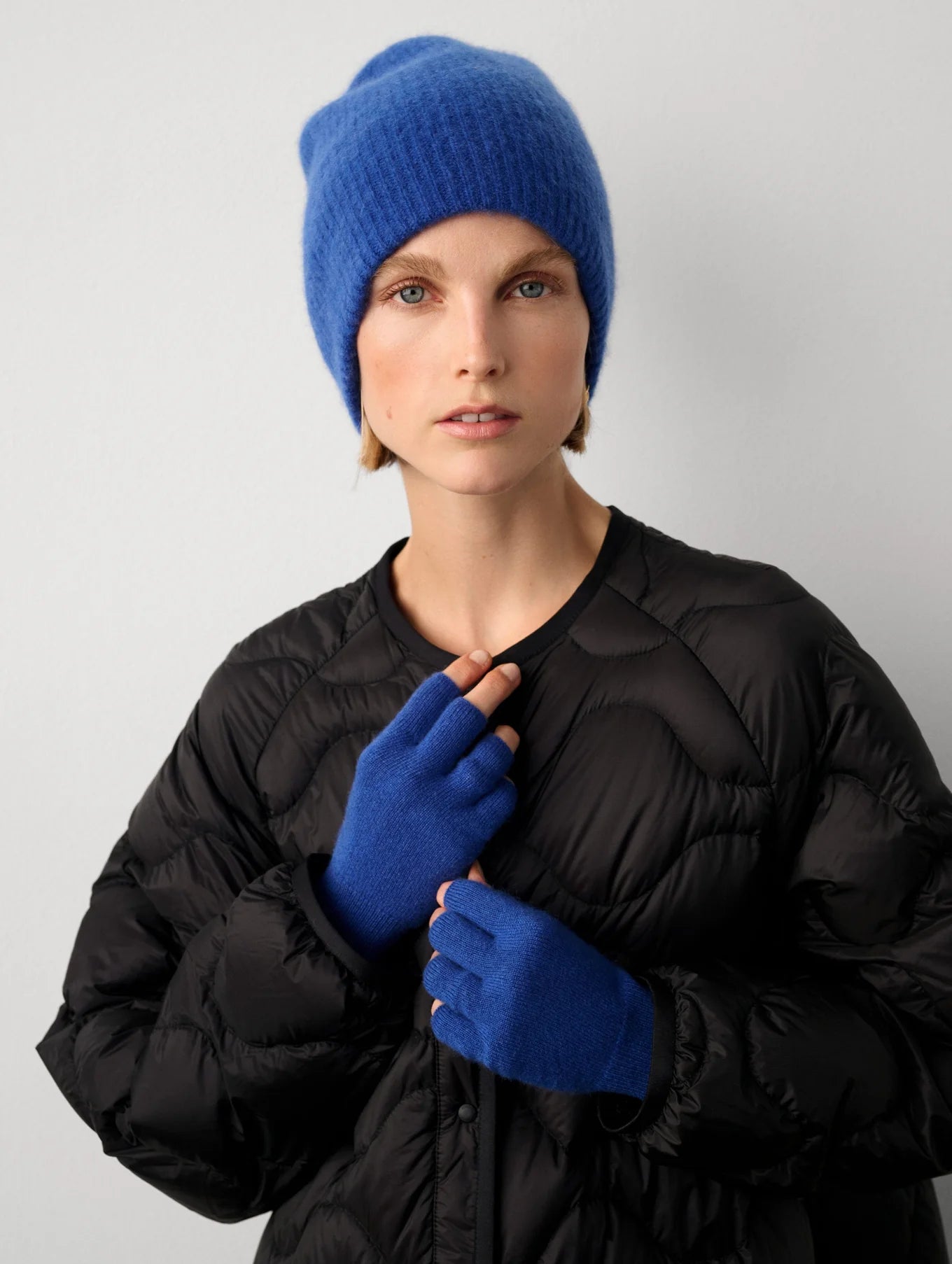 White + Warren Cashmere Fingerless Gloves Admiral Blue
