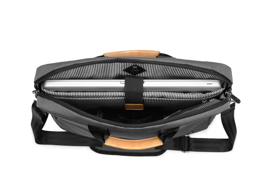 PKG Spadina Messenger Slim Brief Dark Grey