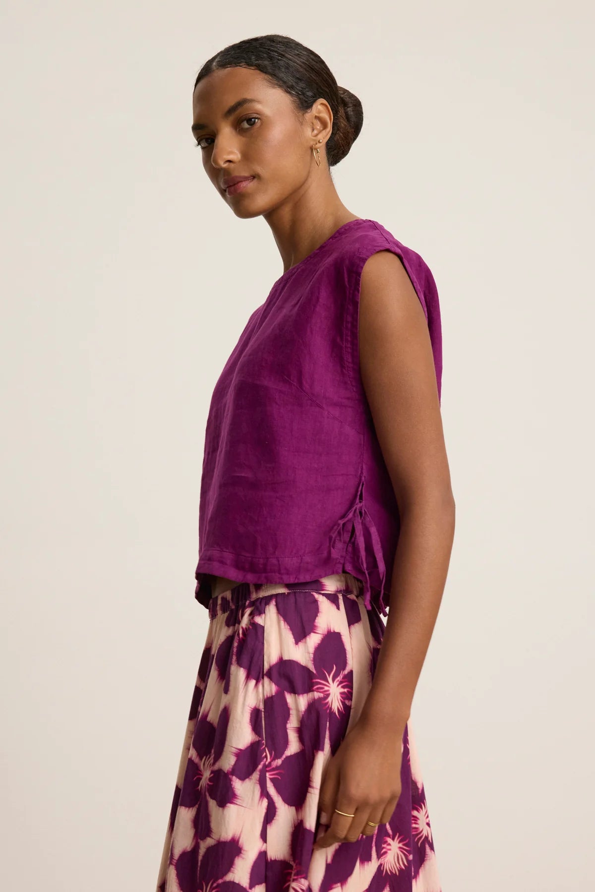 Velvet Tavia Linen Sleeveless Top Grapes