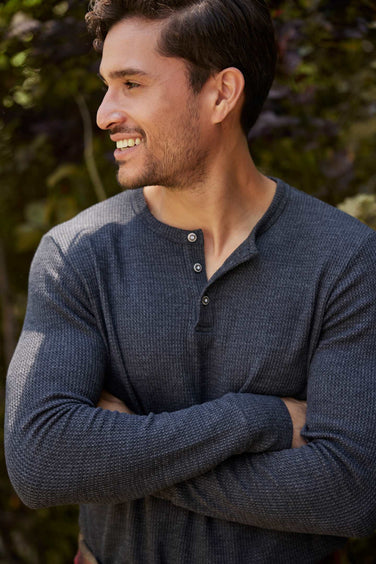Sol Angeles Thermal LS Henley Black