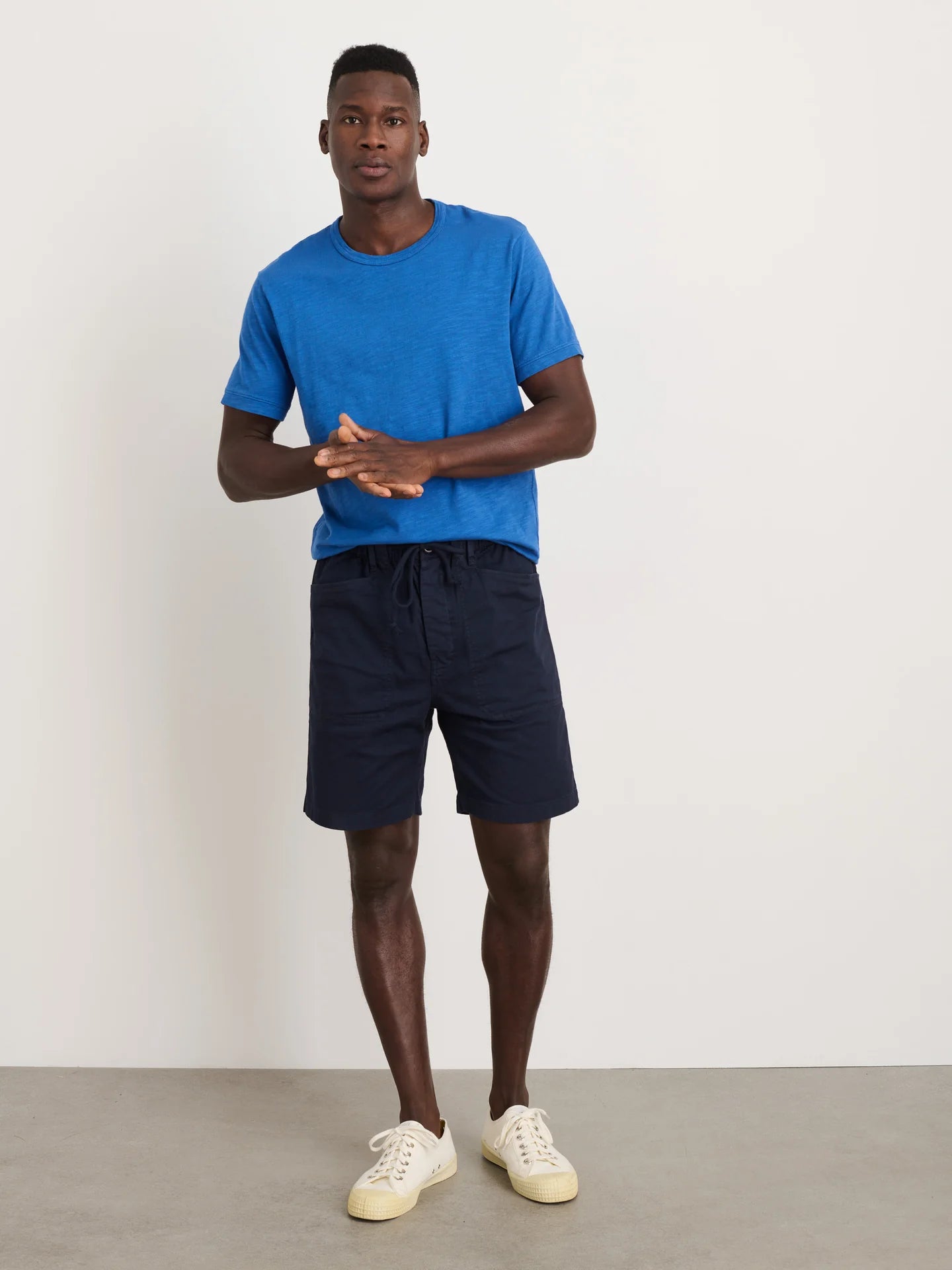 Alex Mill Standard T Shirt in Slub Cotton Washed Cobalt