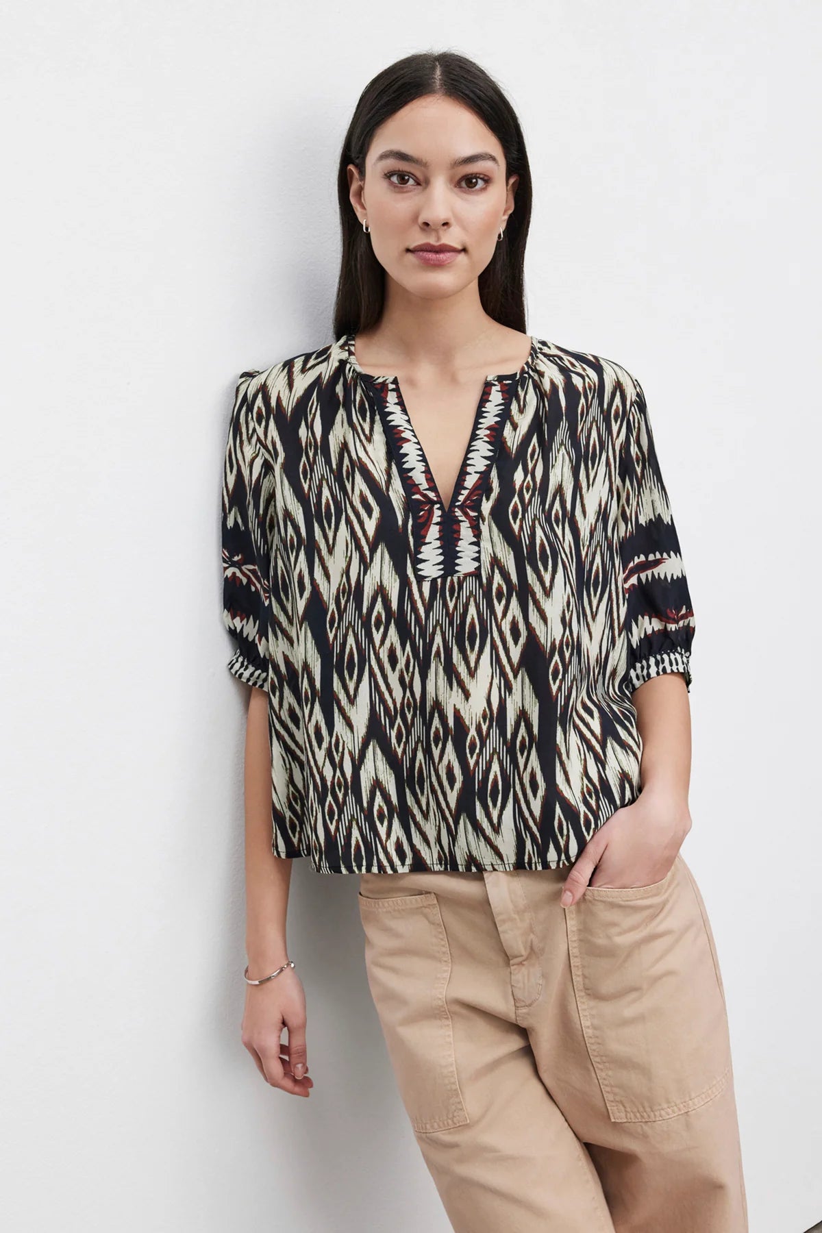 Velvet SS Ikat Blouse Black/Ecru