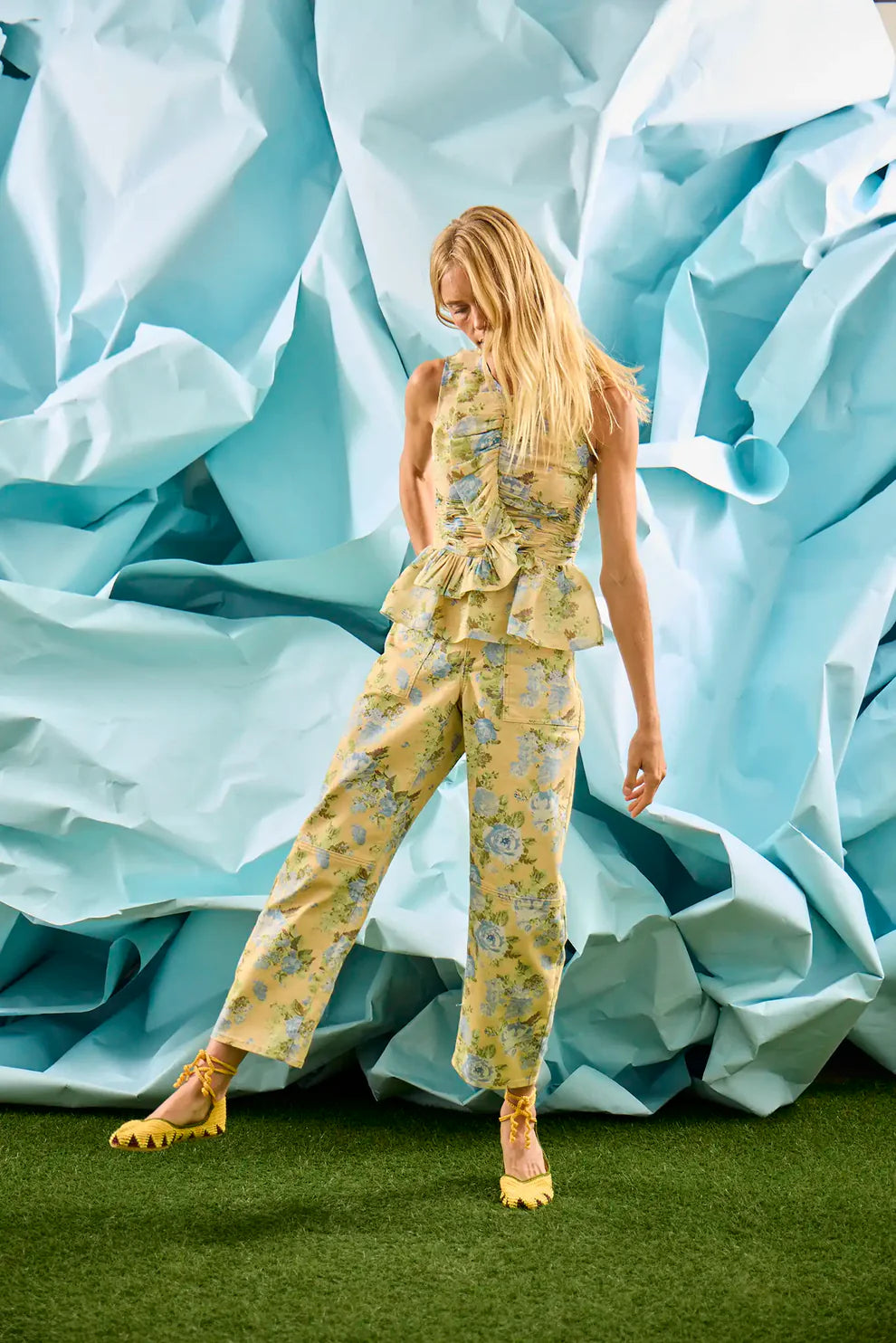 Hunter Bell Mallory wide-leg jeans in floral print with ruched waistband detail and matching top styling.