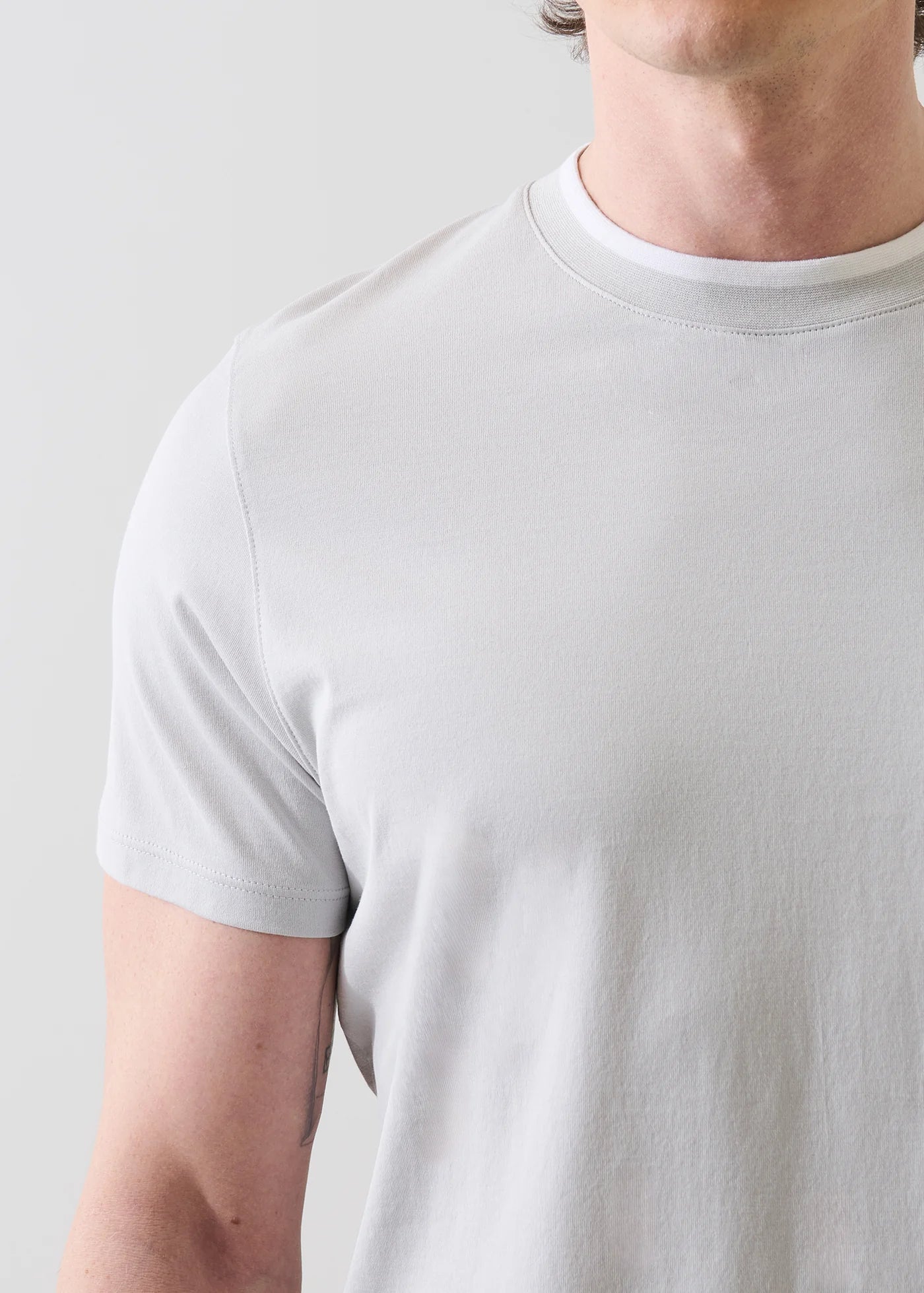 Patrick Assaraf short sleeve organic cotton crew neck t-shirt in mellow grey on male model