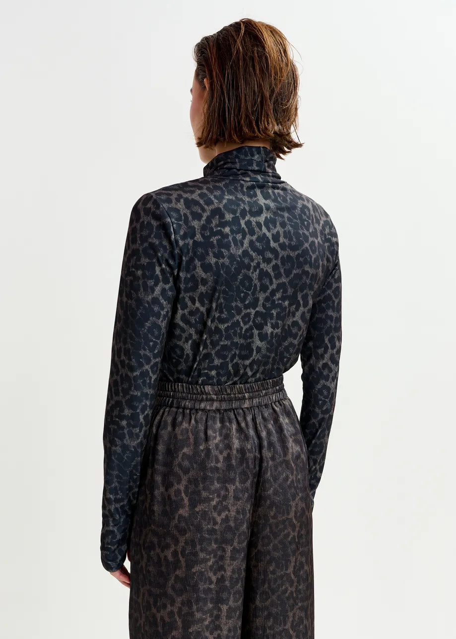Essentiel Antwerp Isperenza Printed Turtleneck Black
